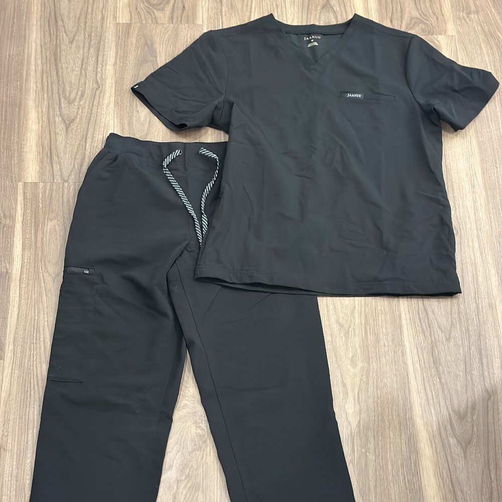 Jaanuu Men's Scrub Set - Black
